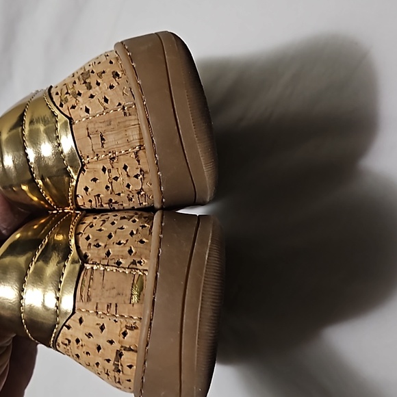 Johnston and Murphy sneakers. - Picture 7 of 8